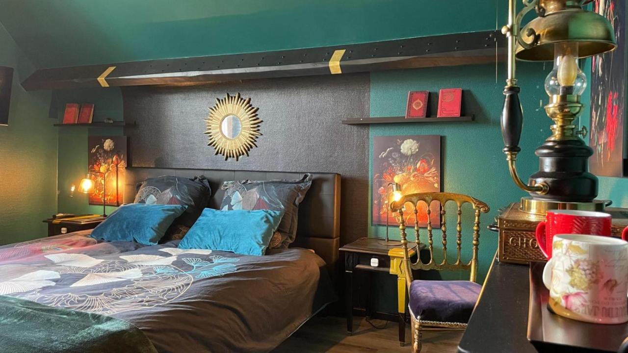 Bed and Breakfast Les Nuits Victoriennes Saint-Germain-du-Corbeis Экстерьер фото